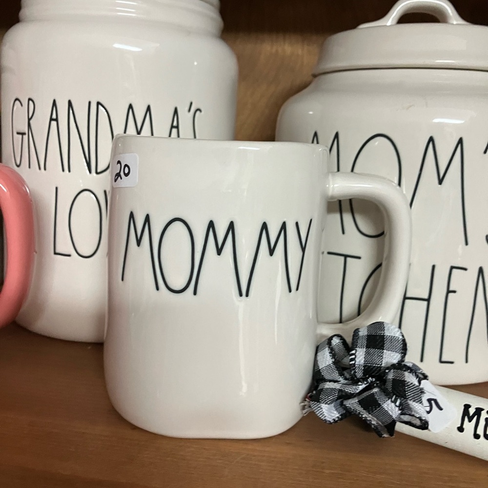 Rae dunn mug